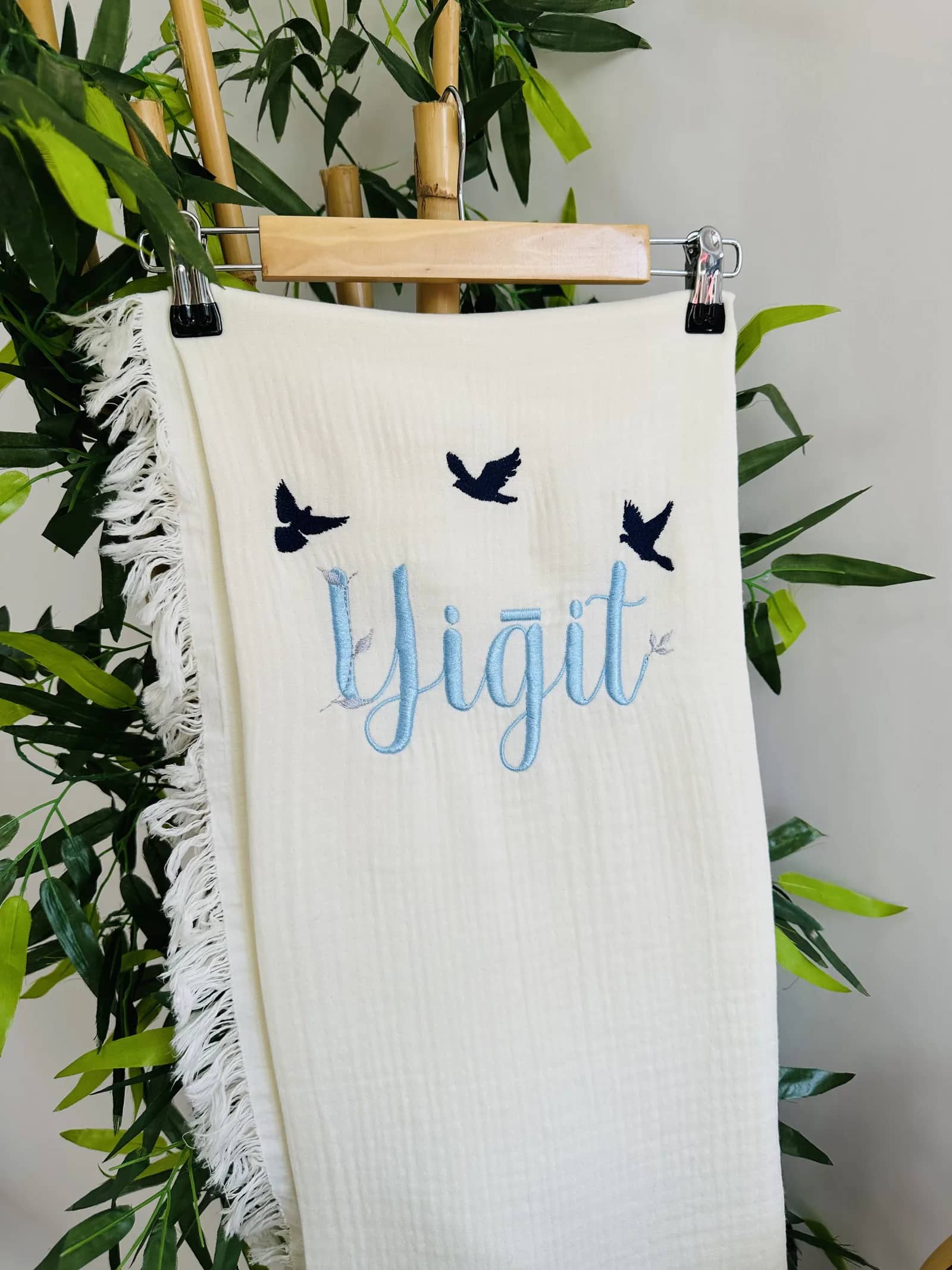 Organik Müslin Püsküllü Battaniye – Kuş Desenli